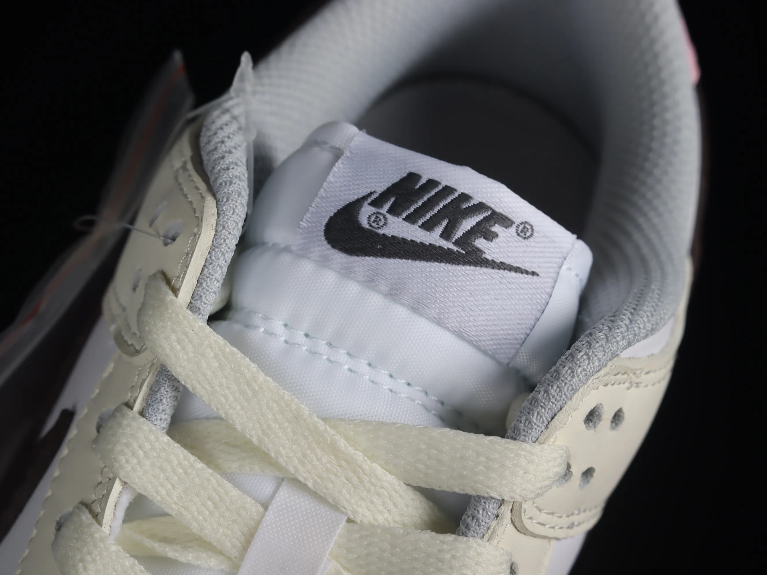 All categories Nk SB Dunk series Nk SB Dunk Low low-top sneakers Nk Dunk Low Valentine's Day limited SB low-top sports and leisure sneakers DD1503-117